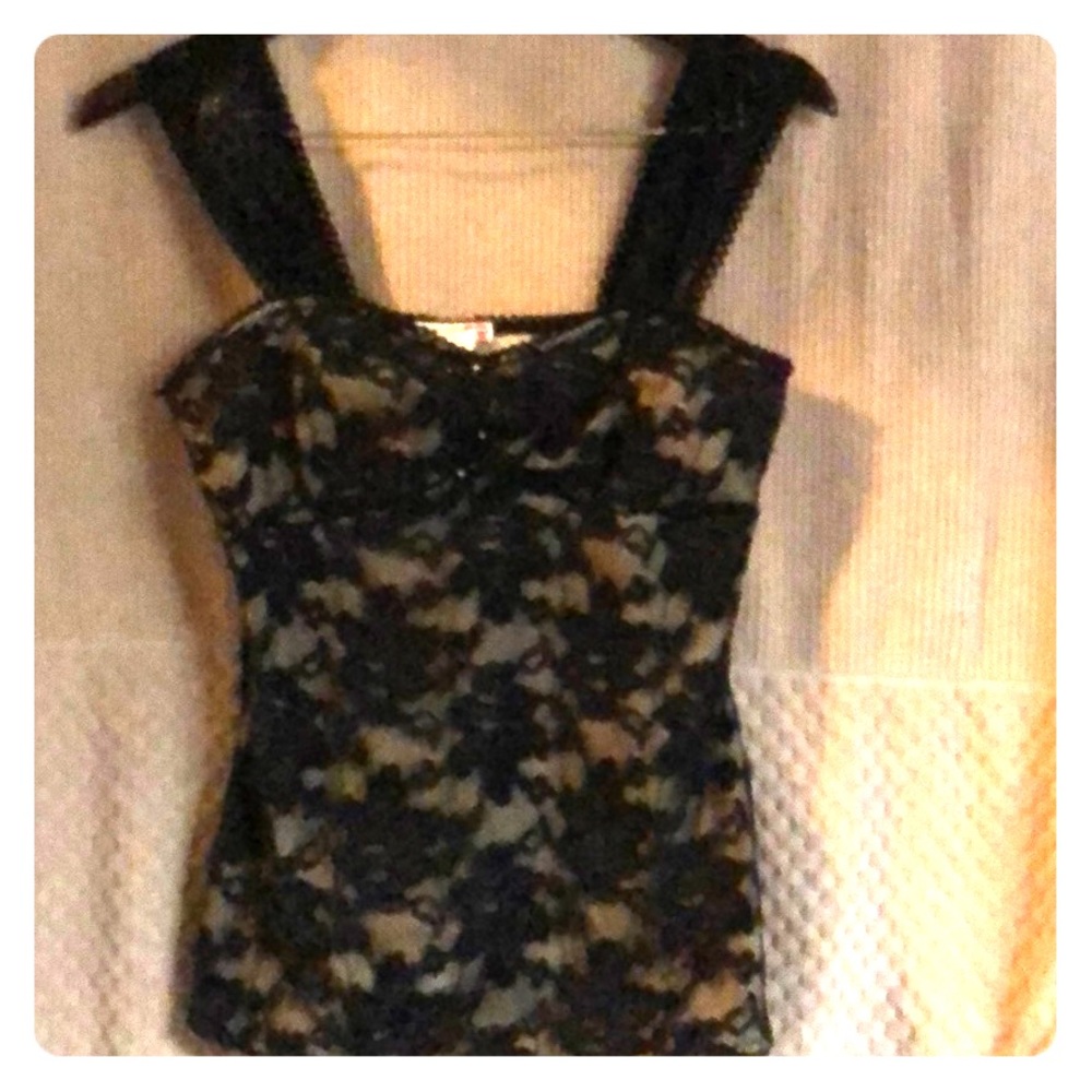 Woman’s top